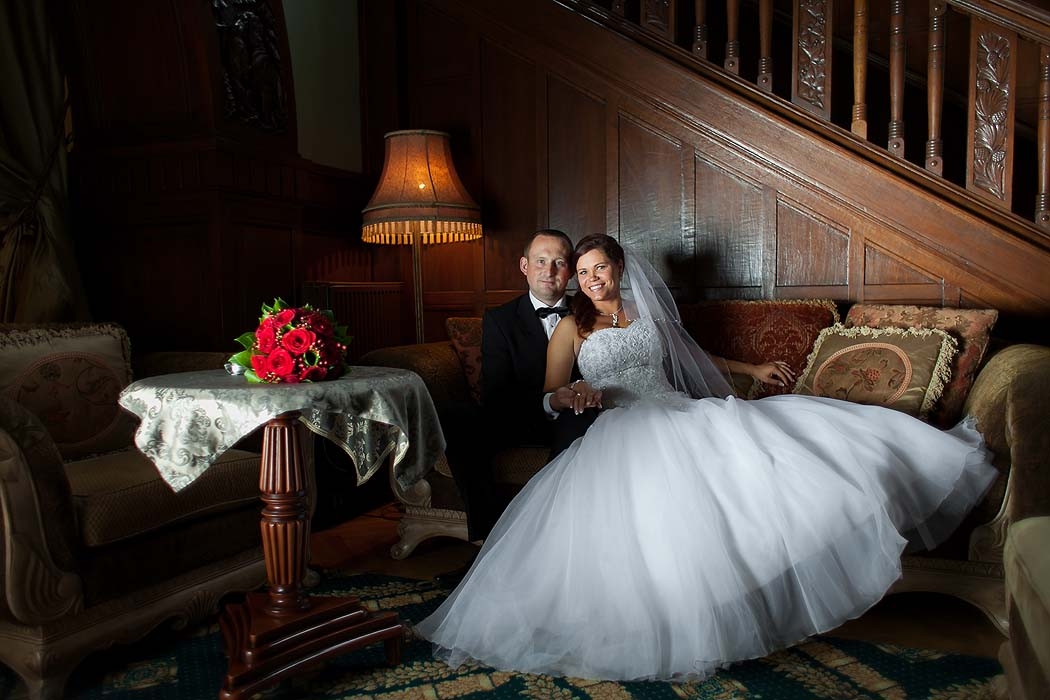 sesja pozowana ślubna, fotografia ślubna, sesje ślubne, fotograf ślub, sesja ślubna morze, fotograf wesele, fotoreportaż ślub, fotografia ślubna Koszalin, sesja ślubna w pałacu