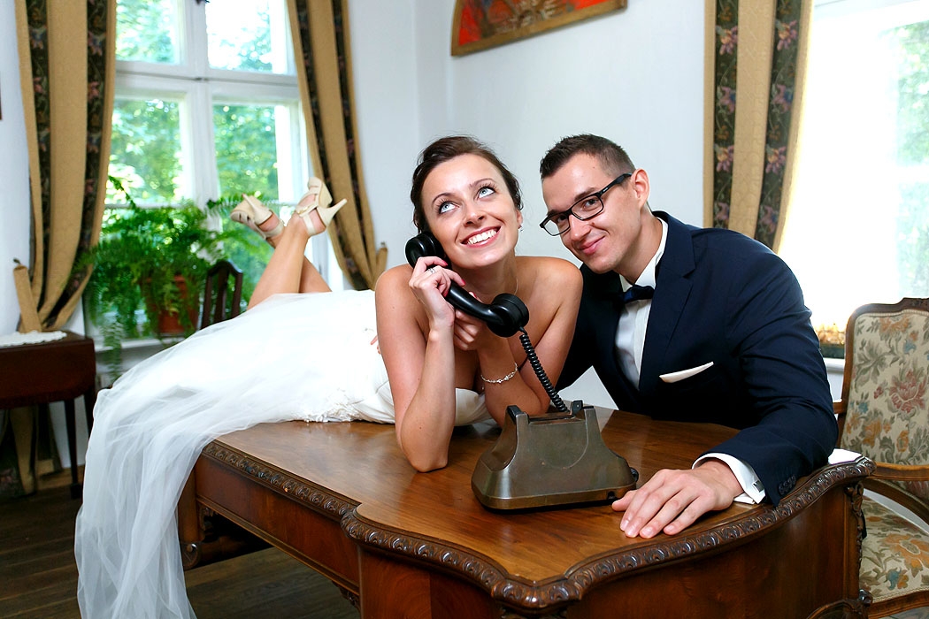 sesja pozowana ślubna, fotografia ślubna, sesje ślubne, fotograf ślub, sesja ślubna morze, fotograf wesele, fotoreportaż ślub, fotografia ślubna Koszalin, sesja ślubna w pałacu