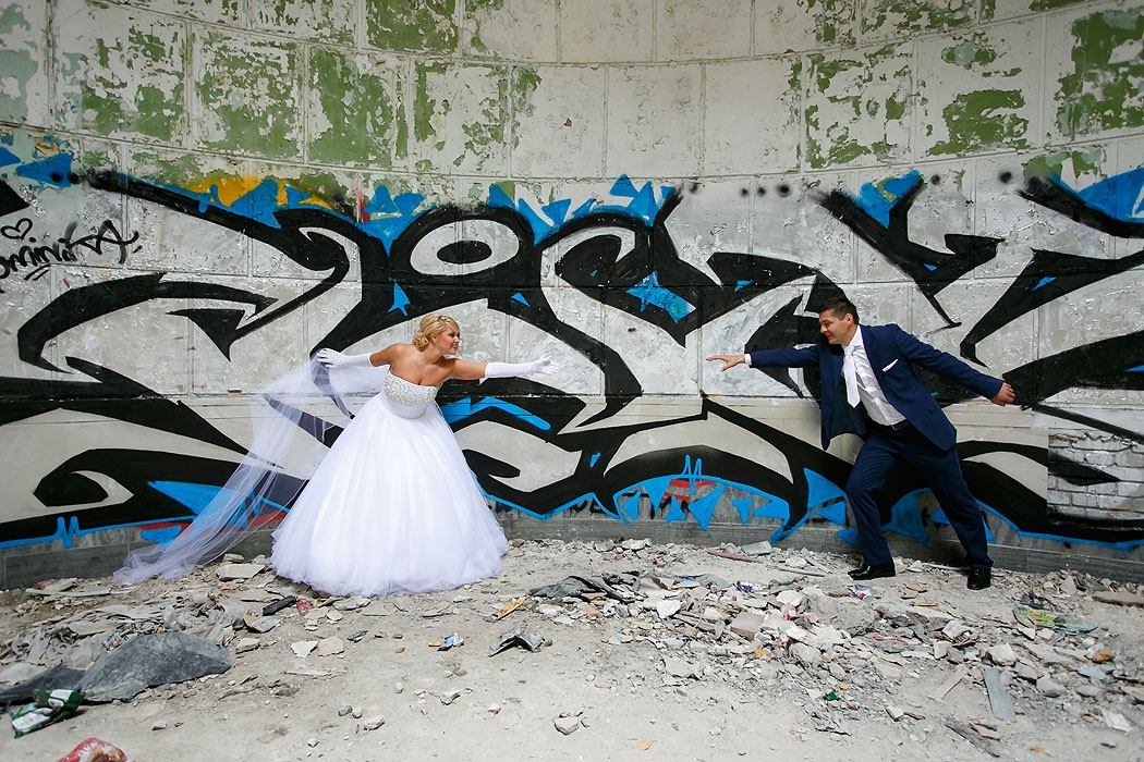 sesja pozowana ślubna, fotografia ślubna, sesje ślubne, fotograf ślub, sesja ślubna morze, fotograf wesele, fotoreportaż ślub, fotografia ślubna Koszalin, sesja ślubna w pałacu