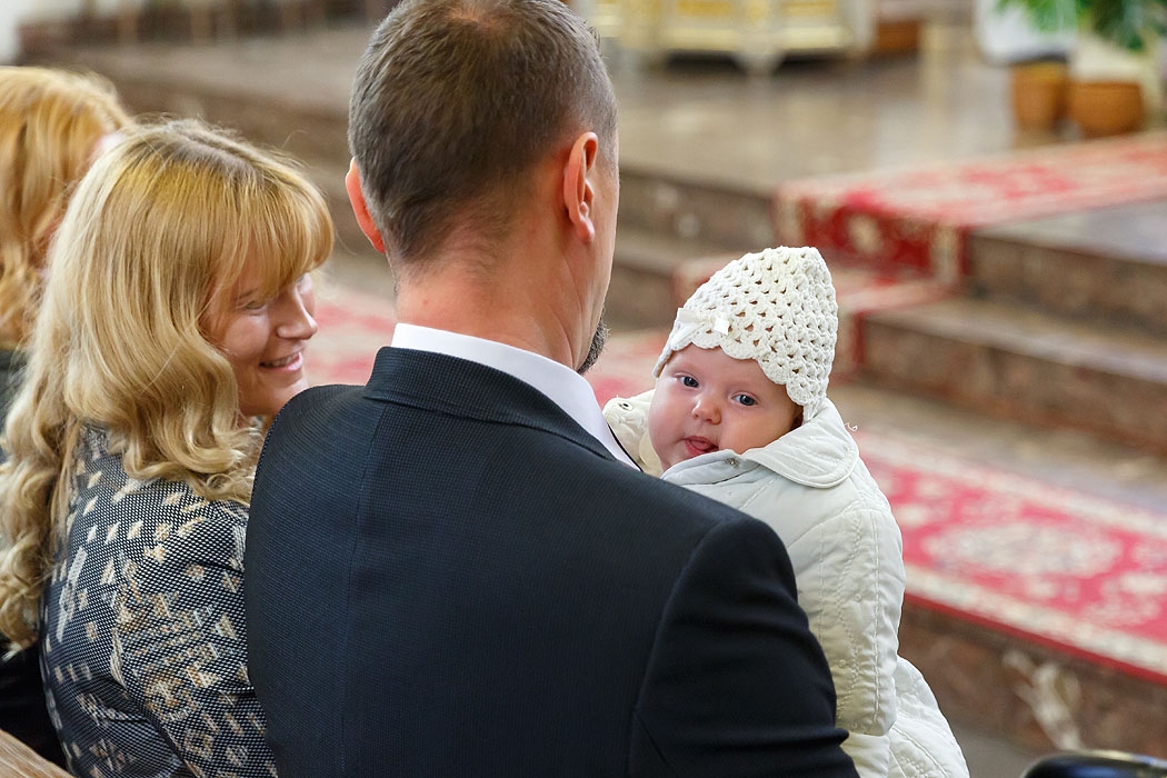 fotograf Koszalin,zdjęcia chrzest, chrzest w kościele,chrzciny