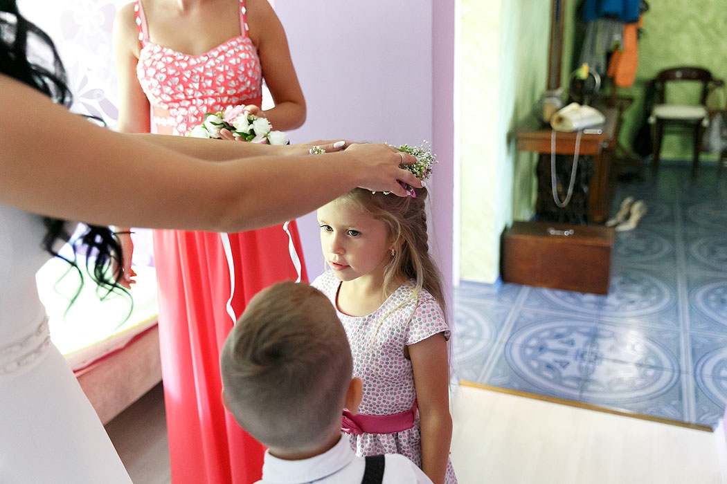 fotograf Kołobrzeg, fotografia ślubna, zdjęcia ślubne, zdjęcia z przygotowań, przygotowania do ślubu, makijaż ślubny