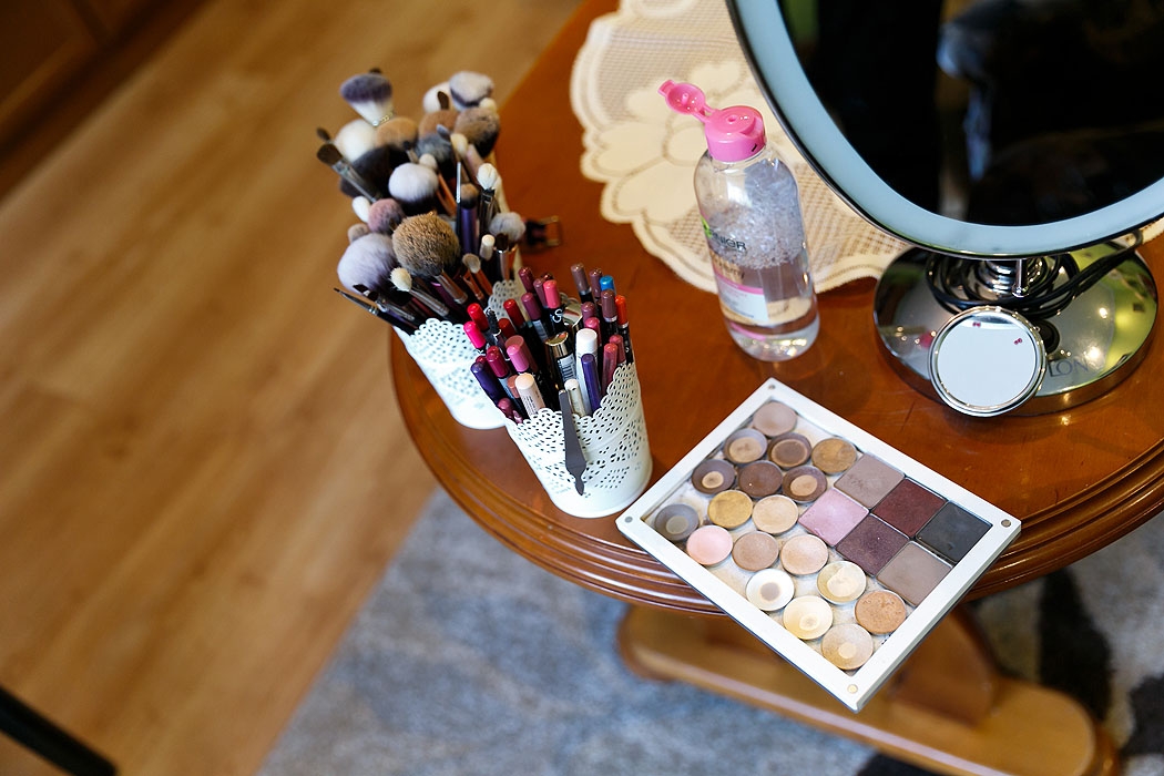 fotograf Kołobrzeg, fotografia ślubna, zdjęcia ślubne, zdjęcia z przygotowań, przygotowania do ślubu, makijaż ślubny