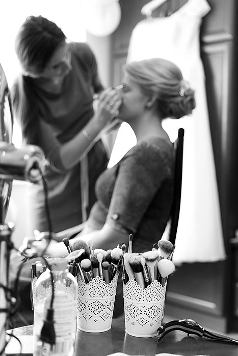 fotograf Kołobrzeg, fotografia ślubna, zdjęcia ślubne, zdjęcia z przygotowań, przygotowania do ślubu, makijaż ślubny