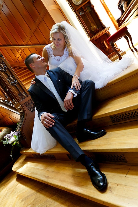 sesja pozowana ślubna, fotografia ślubna, sesje ślubne, fotograf ślub, sesja ślubna morze, fotograf wesele, fotoreportaż ślub, fotografia ślubna Koszalin, sesja ślubna w pałacu