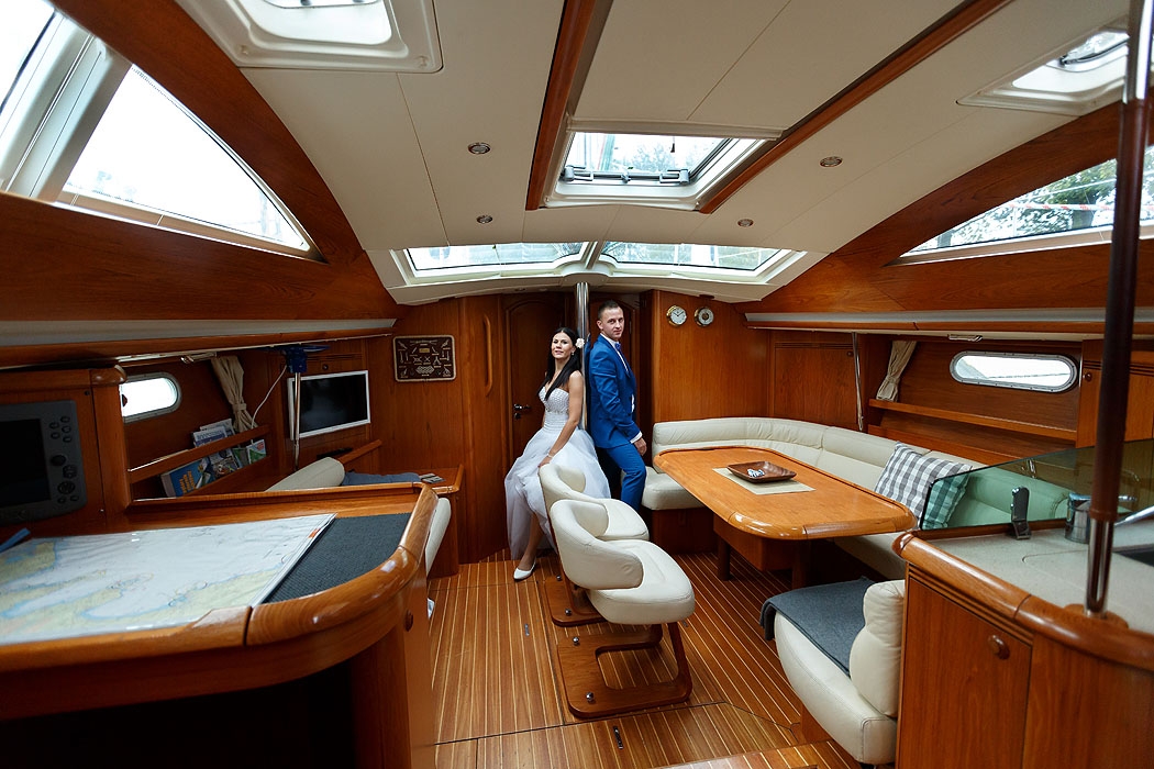 sesja pozowana ślubna, fotografia ślubna, sesje ślubne, fotograf ślub, sesja ślubna morze, fotograf wesele, fotoreportaż ślub, fotografia ślubna Koszalin, sesja ślubna w pałacu