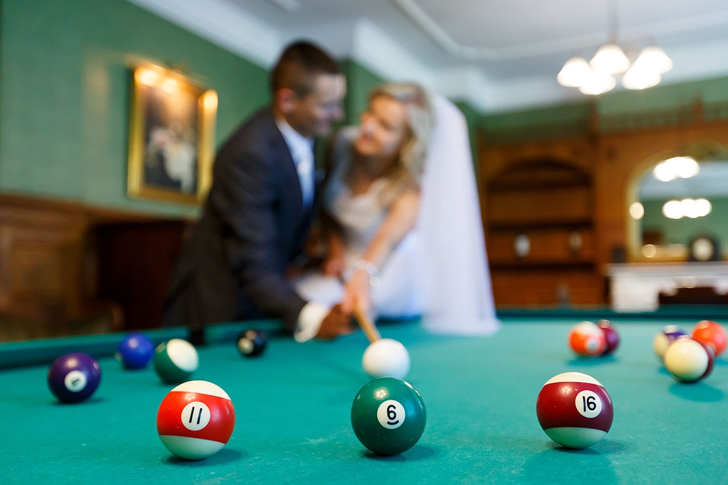 sesja pozowana ślubna, fotografia ślubna, sesje ślubne, fotograf ślub, sesja ślubna morze, fotograf wesele, fotoreportaż ślub, fotografia ślubna Koszalin, sesja ślubna w pałacu