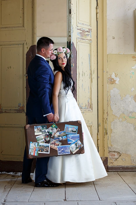 sesja pozowana ślubna, fotografia ślubna, sesje ślubne, fotograf ślub, sesja ślubna morze, fotograf wesele, fotoreportaż ślub, fotografia ślubna Koszalin, sesja ślubna w pałacu