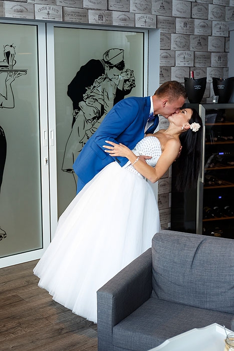 sesja pozowana ślubna, fotografia ślubna, sesje ślubne, fotograf ślub, sesja ślubna morze, fotograf wesele, fotoreportaż ślub, fotografia ślubna Koszalin, sesja ślubna w pałacu