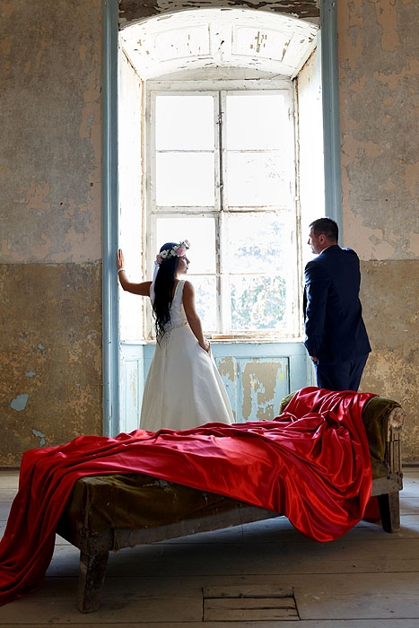 sesja pozowana ślubna, fotografia ślubna, sesje ślubne, fotograf ślub, sesja ślubna morze, fotograf wesele, fotoreportaż ślub, fotografia ślubna Koszalin, sesja ślubna w pałacu