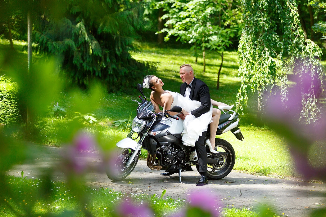 sesja ślubna nad morzem, fotografia ślubna, dobry fotograf, sesje ślubne, sesje w plenerze, fotograf Koszalin, fotograf ślubny Kołobrzeg, romantyczne sesje ślubne, zakochani, miłość, 