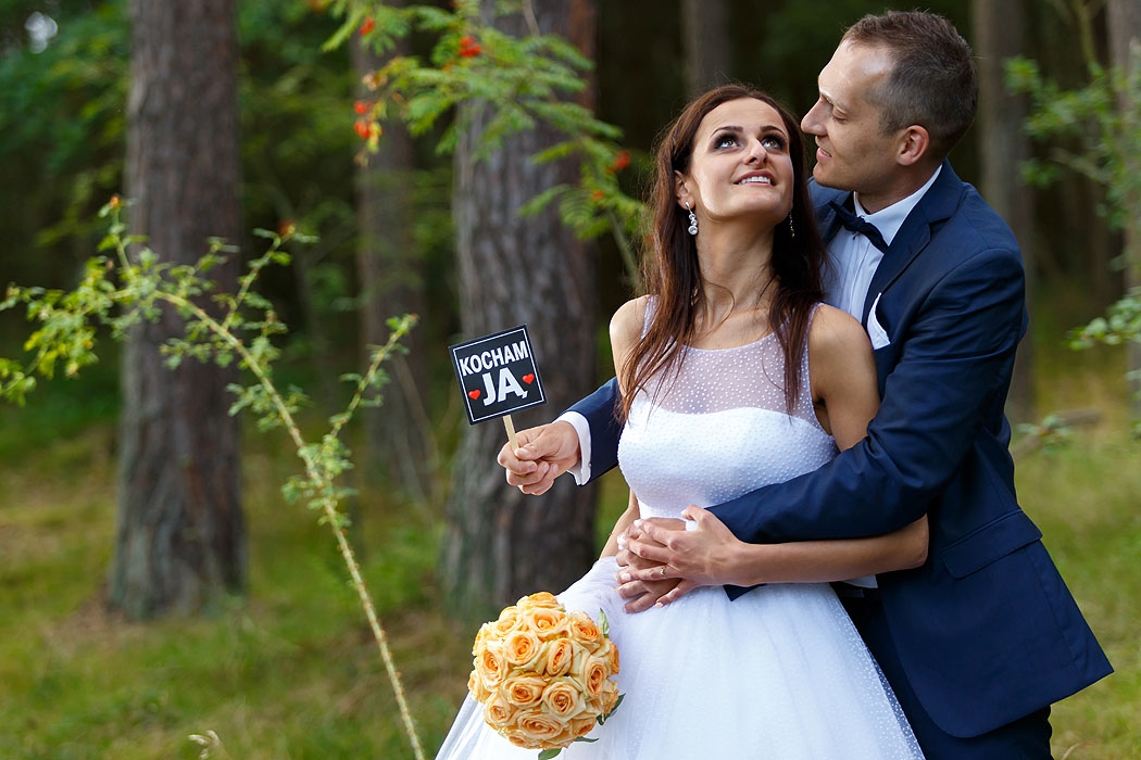 sesja ślubna nad morzem, fotografia ślubna, dobry fotograf, sesje ślubne, sesje w plenerze, fotograf Koszalin, fotograf ślubny Kołobrzeg, romantyczne sesje ślubne, zakochani, miłość, 