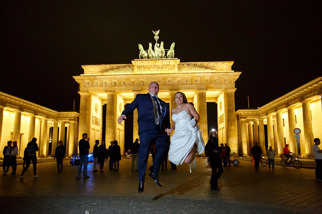 sesja ślubna nad morzem, fotografia ślubna, dobry fotograf, sesje ślubne, sesje w plenerze, fotograf Koszalin, fotograf ślubny Kołobrzeg, romantyczne sesje ślubne, zakochani, miłość, 