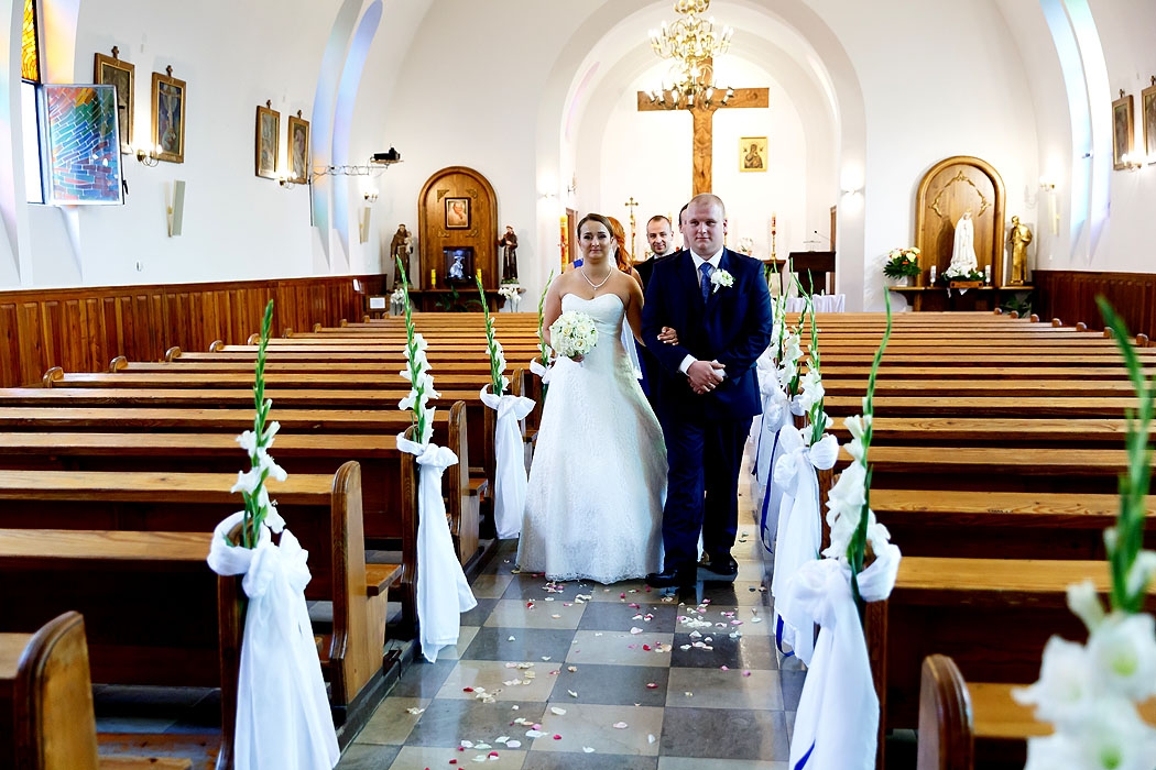 ślub, ceremonia zaślubin, fotograf Koszalin, FOTO i FILM HD, dobry fotograf, fotografia ślubna, fotograf Kołobrzeg, fotograf Szczecinek, fotograf na ślub, fotografowanie na ślubie, ceremonia w kościele