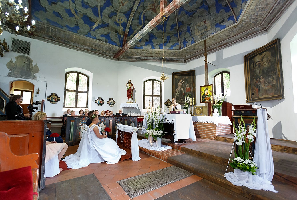 ślub, ceremonia zaślubin, fotograf Koszalin, FOTO i FILM HD, dobry fotograf, fotografia ślubna, fotograf Kołobrzeg, fotograf Szczecinek, fotograf na ślub, fotografowanie na ślubie, ceremonia w kościele