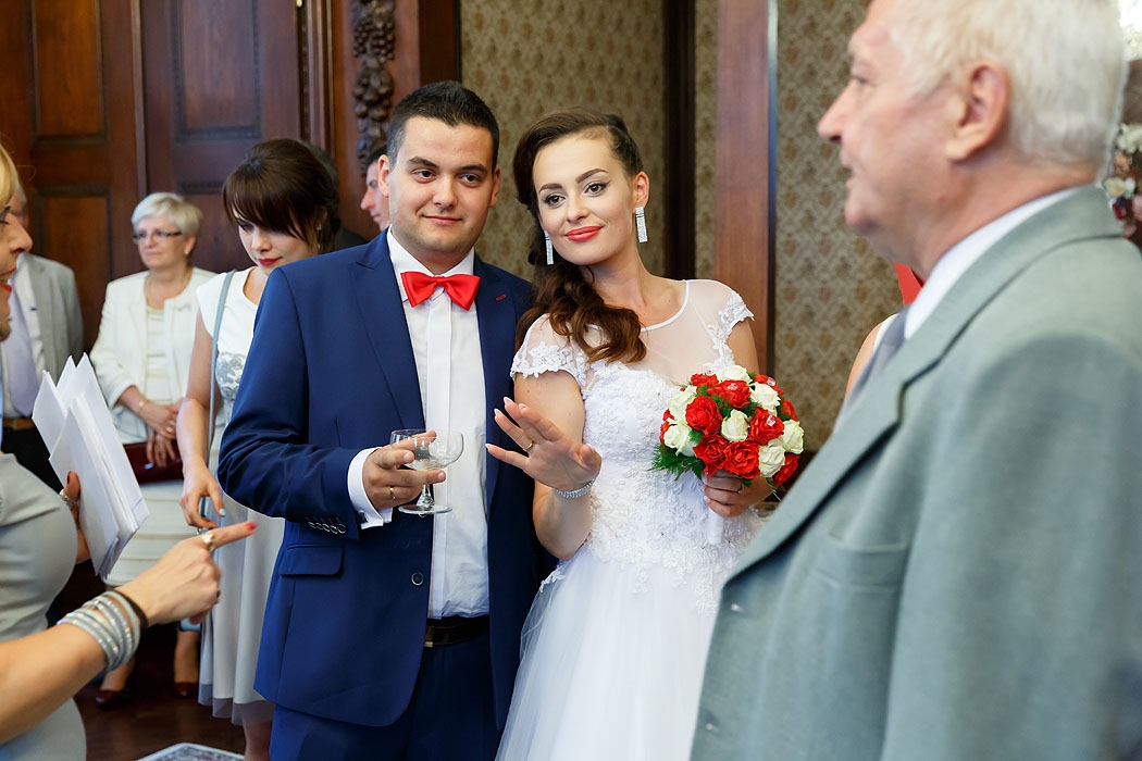ślub, ceremonia zaślubin, ślub w USC,  ślub w urzędzie, fotograf Koszalin, FOTO i FILM HD, dobry fotograf, fotografia ślubna, fotograf Świdwin, fotograf Kołobrzeg, fotograf Szczecinek, fotograf na ślub, fotografowanie na ślubie, ceremonia w kościele
