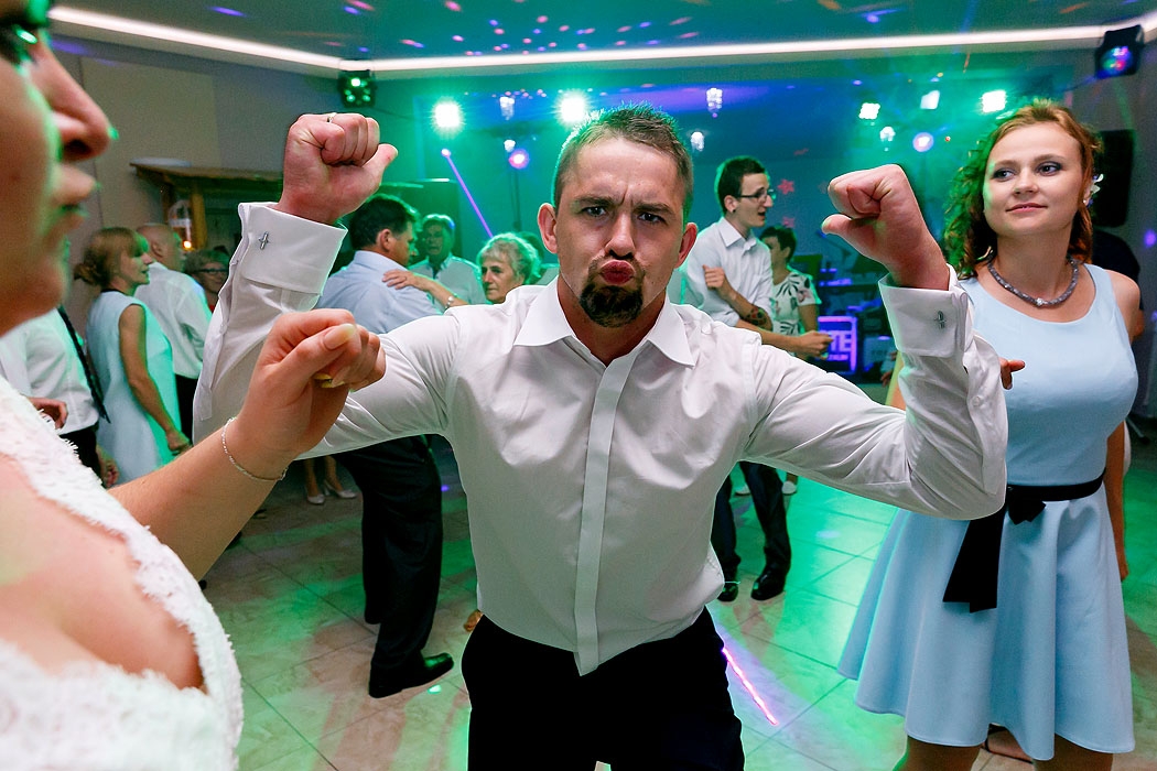 wesele, dobry fotograf na wesele, fotograf Koszalin, Kołobrzeg, Świdwin, Szczecinek, fotografia wesele, impreza weselna, sala weselna, przyjęcie weselne, profesjonalny fotograf wesele, dobre zdjęcia, zawodowiec, fotografia wesele Koszalin,