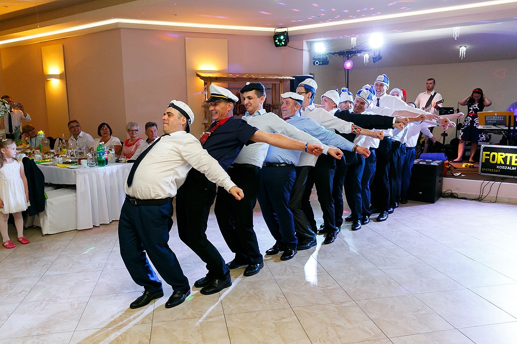 wesele, dobry fotograf na wesele, fotograf Koszalin, Kołobrzeg, Świdwin, Szczecinek, fotografia wesele, impreza weselna, sala weselna, przyjęcie weselne, profesjonalny fotograf wesele, dobre zdjęcia, zawodowiec, fotografia wesele Koszalin,