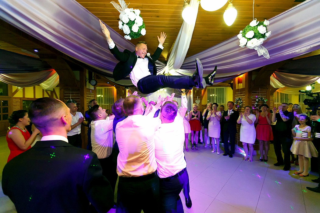wesele, dobry fotograf na wesele, fotograf Koszalin, Kołobrzeg, Świdwin, Szczecinek, fotografia wesele, impreza weselna, sala weselna, przyjęcie weselne, profesjonalny fotograf wesele, dobre zdjęcia, zawodowiec, fotografia wesele Koszalin,