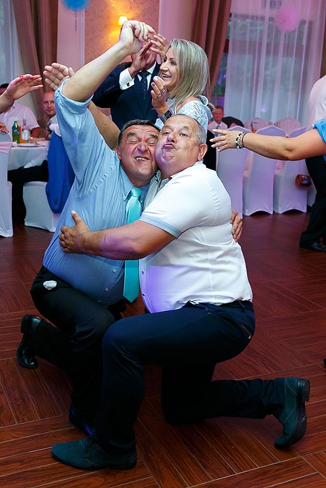 wesele, dobry fotograf na wesele, fotograf Koszalin, Kołobrzeg, Świdwin, Szczecinek, fotografia wesele, impreza weselna, sala weselna, przyjęcie weselne, profesjonalny fotograf wesele, dobre zdjęcia, zawodowiec, fotografia wesele Koszalin,