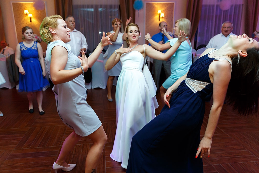 wesele, dobry fotograf na wesele, fotograf Koszalin, Kołobrzeg, Świdwin, Szczecinek, fotografia wesele, impreza weselna, sala weselna, przyjęcie weselne, profesjonalny fotograf wesele, dobre zdjęcia, zawodowiec, fotografia wesele Koszalin,