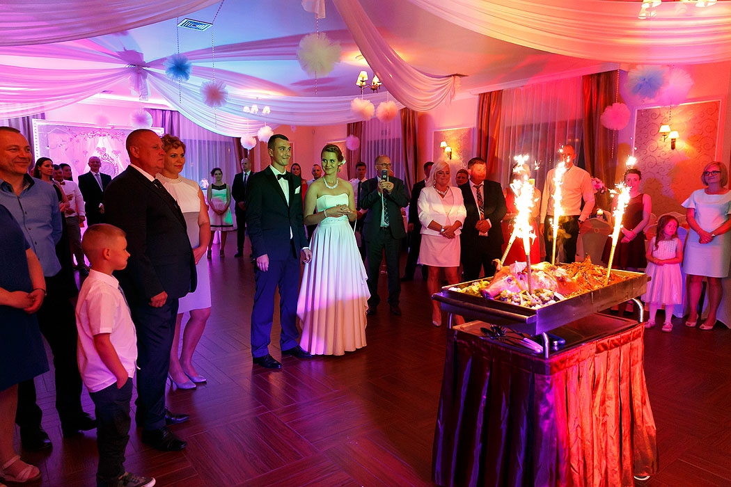 wesele, dobry fotograf na wesele, fotograf Koszalin, Kołobrzeg, Świdwin, Szczecinek, fotografia wesele, impreza weselna, sala weselna, przyjęcie weselne, profesjonalny fotograf wesele, dobre zdjęcia, zawodowiec, fotografia wesele Koszalin,