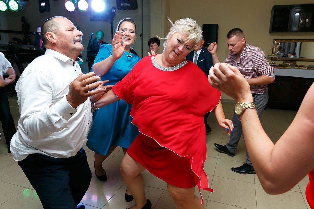 wesele, dobry fotograf na wesele, fotograf Koszalin, Kołobrzeg, Świdwin, Szczecinek, fotografia wesele, impreza weselna, sala weselna, przyjęcie weselne, profesjonalny fotograf wesele, dobre zdjęcia, zawodowiec, fotografia wesele Koszalin,