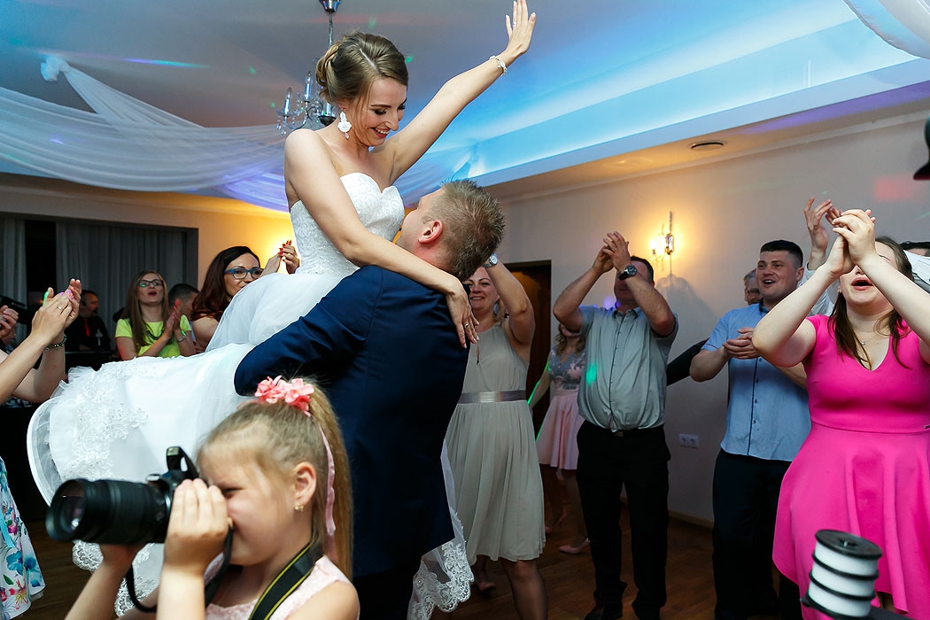 wesele, dobry fotograf na wesele, fotograf Koszalin, Kołobrzeg, Świdwin, Szczecinek, fotografia wesele, impreza weselna, sala weselna, przyjęcie weselne, profesjonalny fotograf wesele, dobre zdjęcia, zawodowiec, fotografia wesele Koszalin,