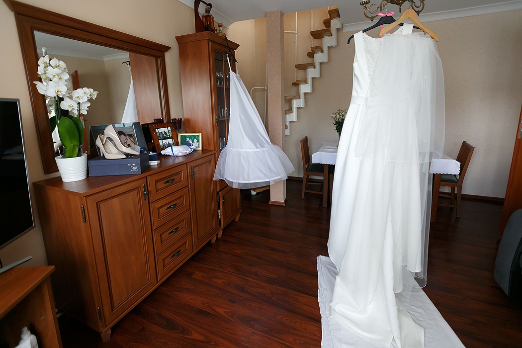 fotograf Kołobrzeg, fotografia ślubna, zdjęcia ślubne, zdjęcia z przygotowań, przygotowania do ślubu, makijaż ślubny