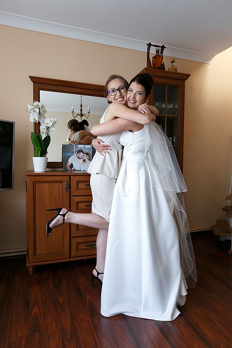 fotograf Kołobrzeg, fotografia ślubna, zdjęcia ślubne, zdjęcia z przygotowań, przygotowania do ślubu, makijaż ślubny