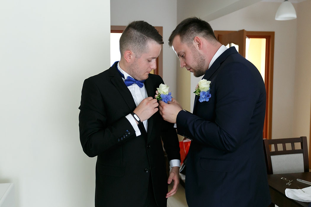 fotograf Kołobrzeg, fotografia ślubna, zdjęcia ślubne, zdjęcia z przygotowań, przygotowania do ślubu, makijaż ślubny