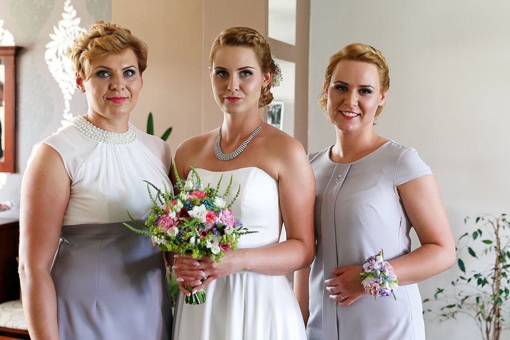 fotograf Kołobrzeg, fotografia ślubna, zdjęcia ślubne, zdjęcia z przygotowań, przygotowania do ślubu, makijaż ślubny